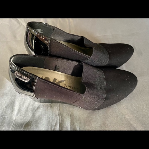 Anne Klein wedge - Picture 2 of 8